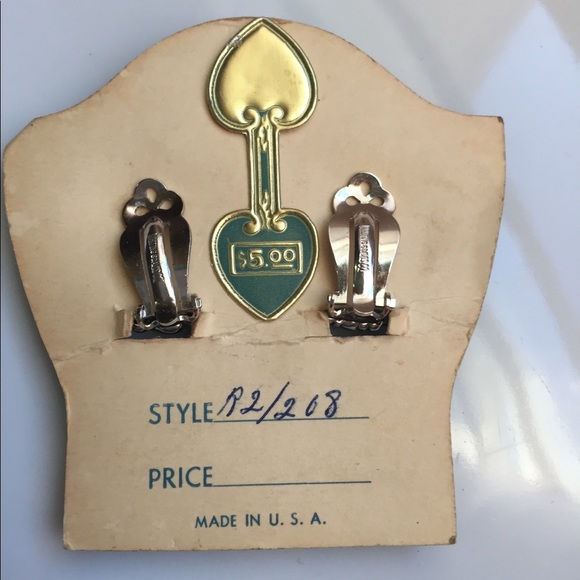 Whitting & Davis Cameo Earrings - Picture 3 of 9